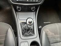 2014 mercedes-benz a 180 personenauto - afbeelding 4 van  27