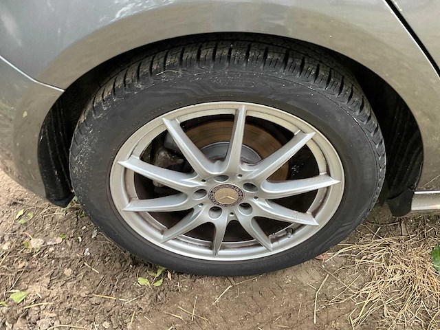 2014 mercedes-benz a 180 personenauto - afbeelding 13 van  27