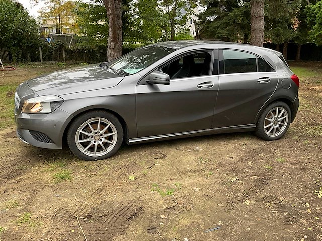 2014 mercedes-benz a 180 personenauto - afbeelding 12 van  27