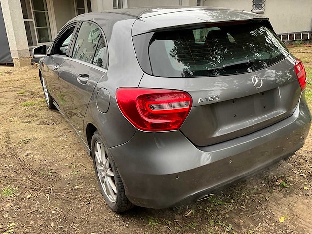2014 mercedes-benz a 180 personenauto - afbeelding 21 van  27