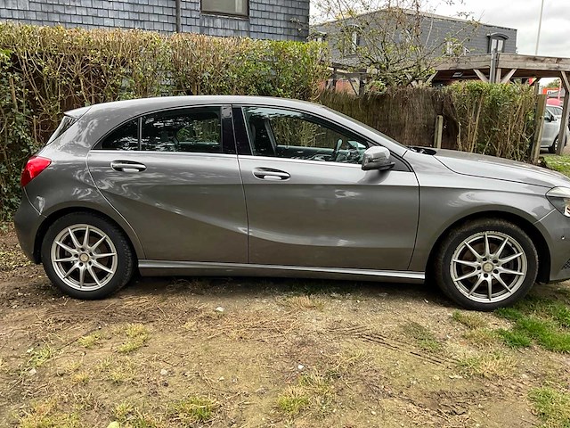 2014 mercedes-benz a 180 personenauto - afbeelding 24 van  27