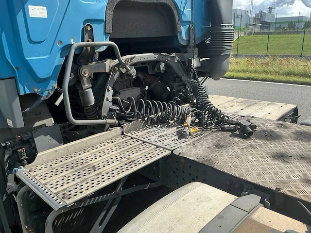 2014 mercedes-benz actos vrachtwagen - afbeelding 2 van  25