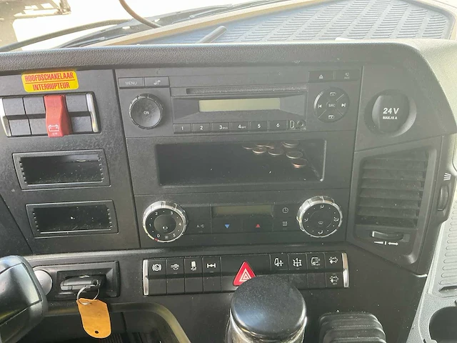 2014 mercedes-benz actos vrachtwagen - afbeelding 14 van  25