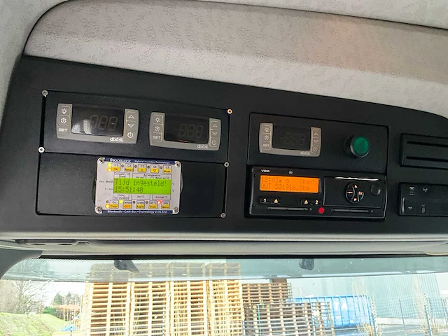 2014 mercedes-benz antos 1935 vrachtwagen - afbeelding 29 van  47
