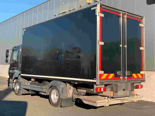 2014 mercedes-benz atego vrachtwagen met laadklep - afbeelding 23 van  33