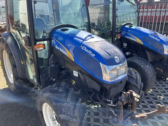 2014 new holland t3010 vierwielaangedreven landbouwtractor - afbeelding 3 van  31