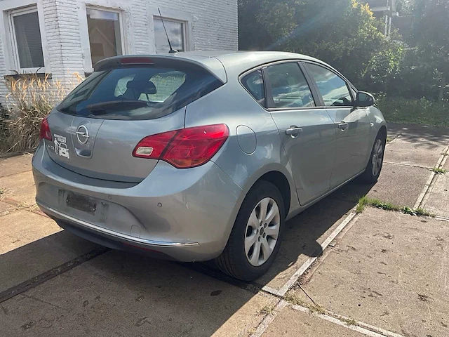 2014 opel astra personenauto - afbeelding 29 van  32