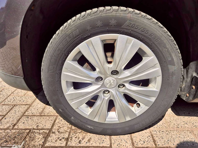2014 peugeot 2008 personenauto - afbeelding 8 van  19