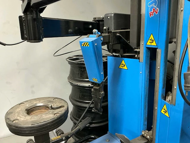 2014 ravagliolo g1500.3it plus banden de-en montageapparaat - afbeelding 13 van  31