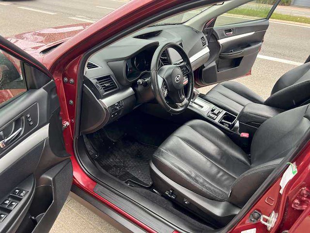 2014 subaru legacy outback awd - afbeelding 14 van  31