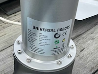 2014 universal robots ur5 industriële robot - afbeelding 3 van  10