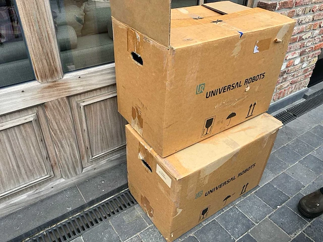 2014 universal robots ur5 industriële robot - afbeelding 5 van  10