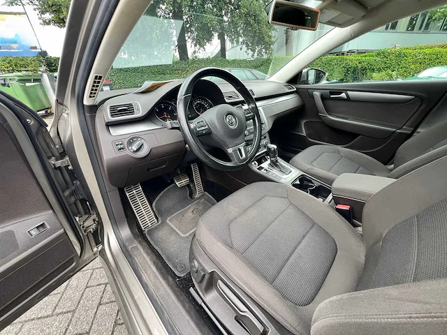 2014 volkswagen passat break panoramadak - afbeelding 8 van  24