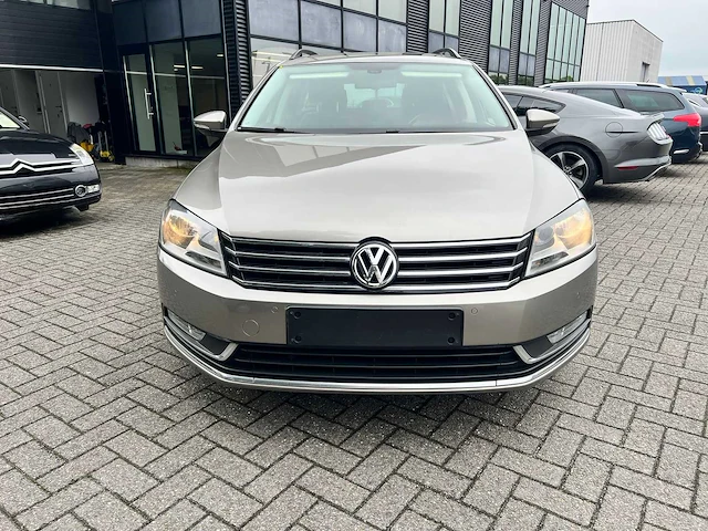 2014 volkswagen passat break panoramadak - afbeelding 12 van  24