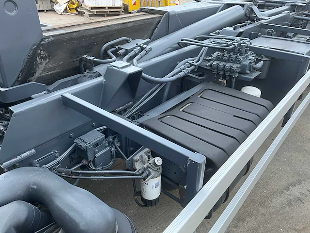2014volvo vrachtwagen haaksysteem - afbeelding 43 van  43