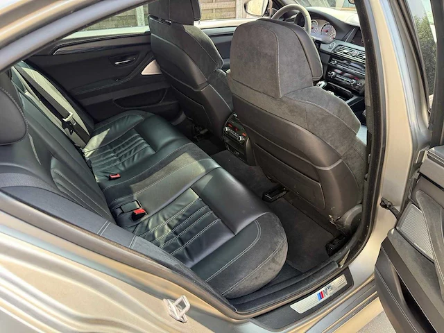 2015 - bmw m5 30 jahre editie - personenauto - afbeelding 6 van  45