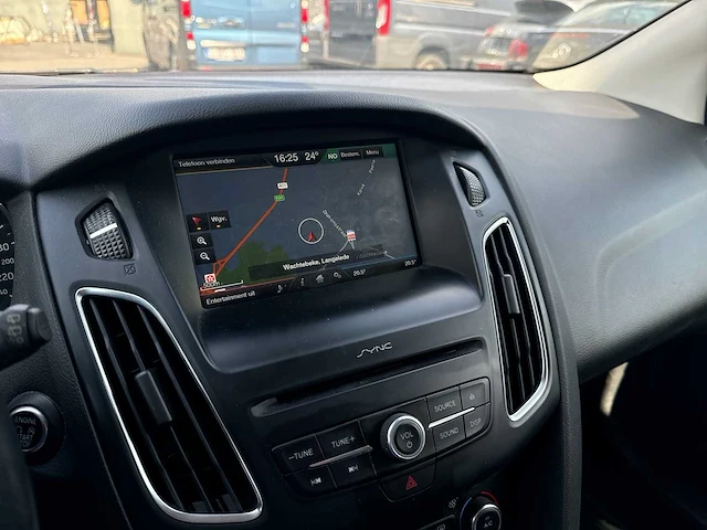 2015 - ford focus - personenauto - afbeelding 10 van  32