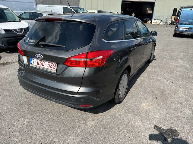 2015 - ford focus - personenauto - afbeelding 3 van  32