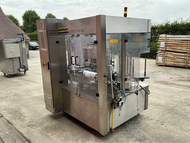 2015 - gernep labetta flessen eticketeer machine - afbeelding 13 van  15