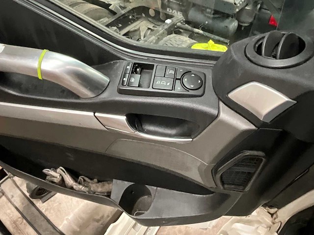 2015 - man tgx - vrachtwagen - afbeelding 16 van  32