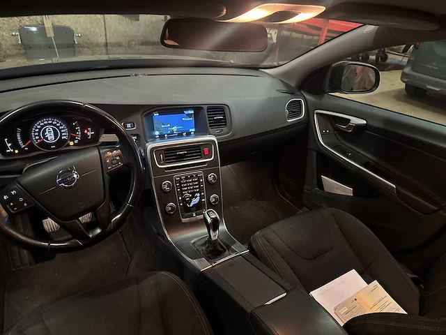 2015 - volvo v60 - personenauto - afbeelding 5 van  35