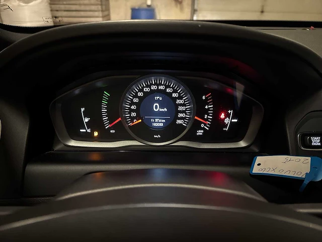2015 - volvo xc60 - personenauto - afbeelding 18 van  37