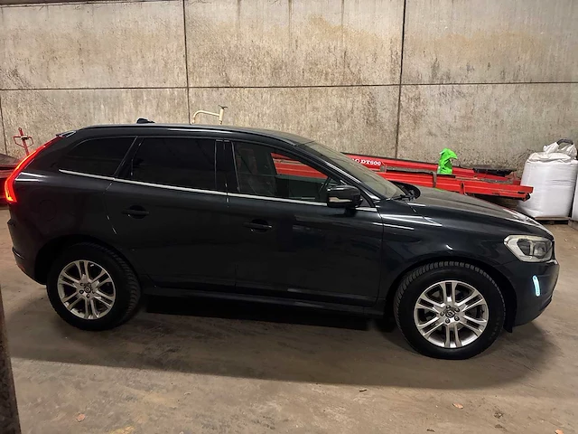 2015 - volvo xc60 - personenauto - afbeelding 23 van  37