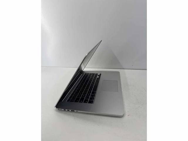 2015 apple macbook pro macbook pro 15.4” a1398 15.4” inch core i7 gen 4 16gb ram 500gb ssd - afbeelding 3 van  10