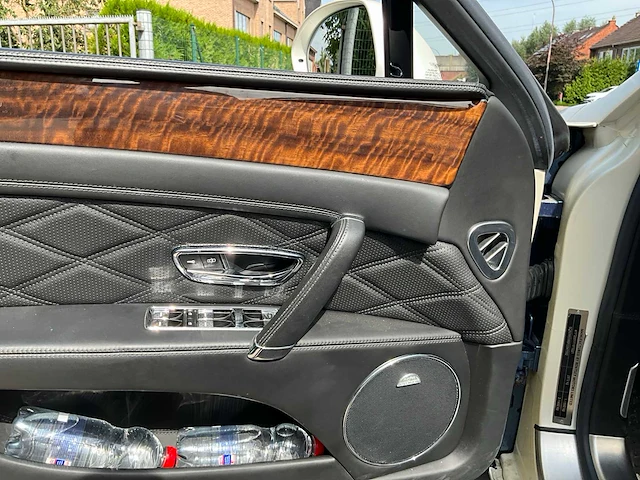 2015 bentley flying spur v8 - personenauto - afbeelding 17 van  67