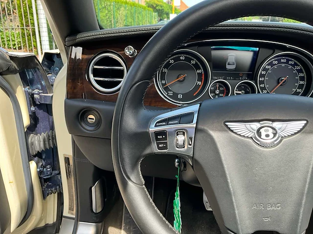 2015 bentley flying spur v8 - personenauto - afbeelding 20 van  67