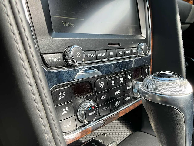 2015 bentley flying spur v8 - personenauto - afbeelding 27 van  67