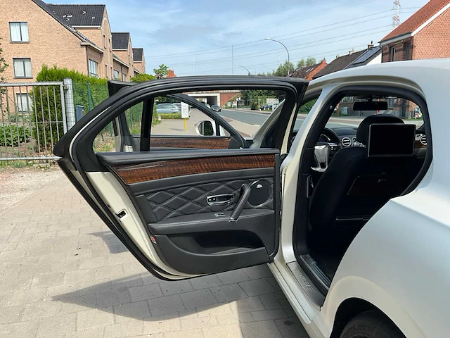 2015 bentley flying spur v8 - personenauto - afbeelding 36 van  67