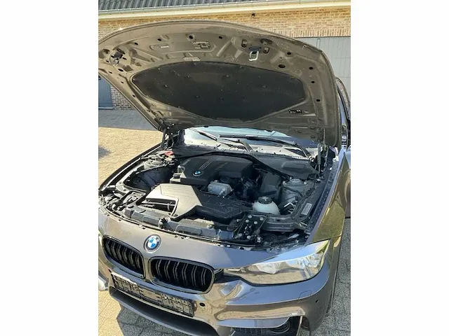 2015 bmw 328i xdrive sedan personenauto - afbeelding 26 van  36
