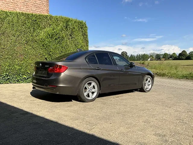 2015 bmw 328i xdrive sedan personenauto - afbeelding 33 van  36