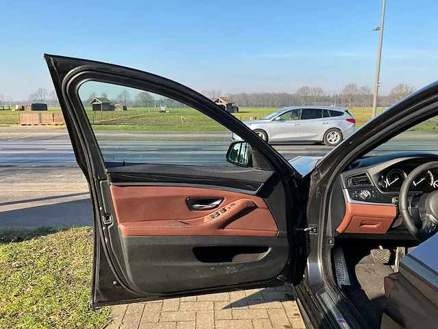 2015 bmw 520d personenauto - afbeelding 18 van  58