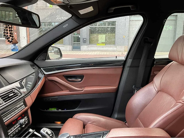 2015 bmw 535d stationwagen personenauto - afbeelding 31 van  54