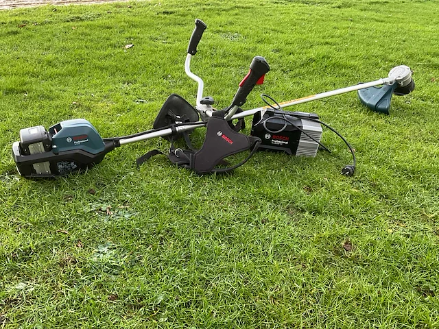 2015 bosch gfr42 professional bosmaaier accu 36v - afbeelding 1 van  13