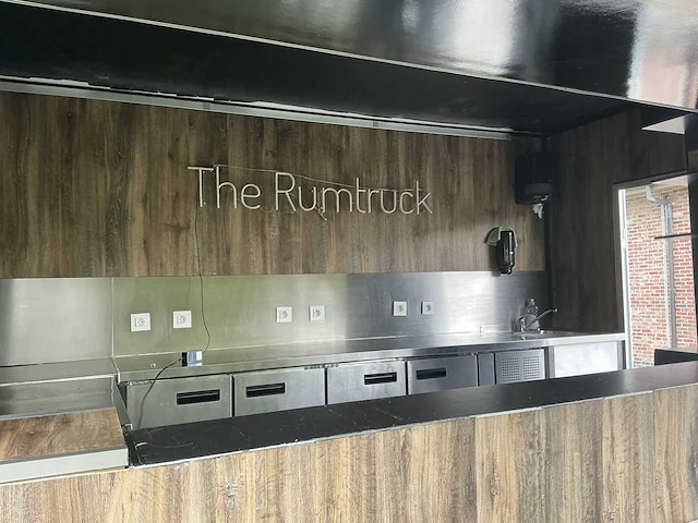 2015 breed inzetbare foodtruck - afbeelding 4 van  50