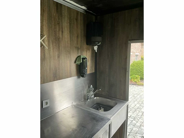 2015 breed inzetbare foodtruck - afbeelding 11 van  50