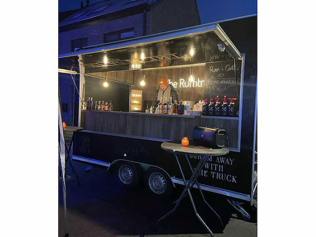 2015 breed inzetbare foodtruck - afbeelding 12 van  50