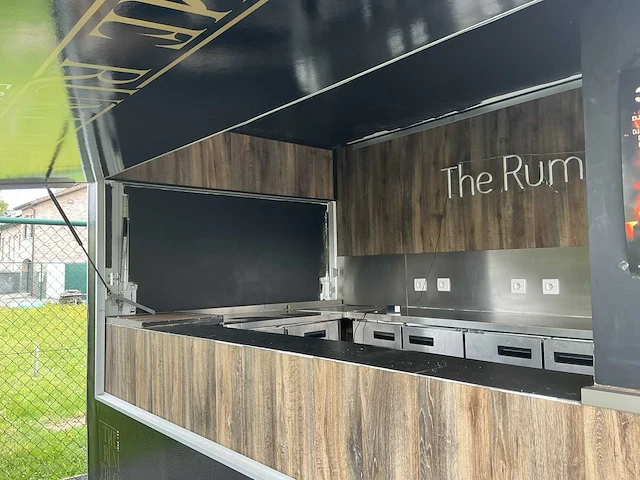 2015 breed inzetbare foodtruck - afbeelding 34 van  50