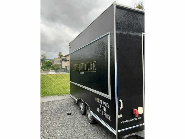 2015 breed inzetbare foodtruck - afbeelding 45 van  50