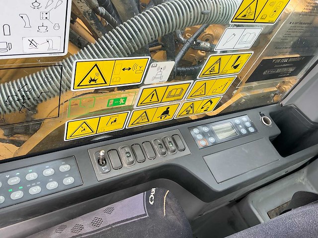 2015 caterpillar 326f ln rupsgraafmachine - afbeelding 16 van  41