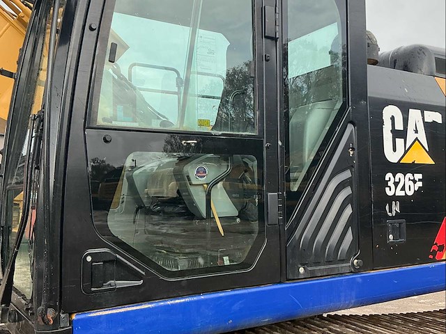 2015 caterpillar 326f ln rupsgraafmachine - afbeelding 27 van  41