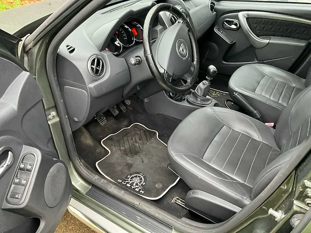 2015 dacia duster 4 wd all terreinvoertuig - afbeelding 14 van  34