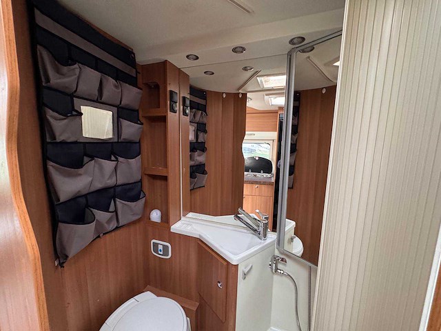 2015 eura mobil profila one 690 eb camper - afbeelding 2 van  17