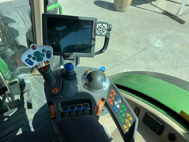 2015 fendt 720 vario profi plus vierwielaangedreven landbouwtractor - afbeelding 2 van  27
