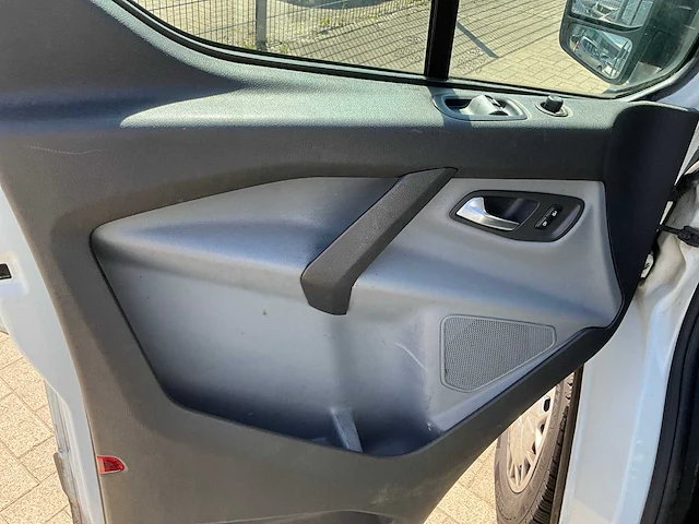2015 ford transit custom lichte vracht 3 pers. - afbeelding 24 van  60