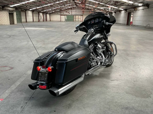 2015 harley-davidson street glide special motorfiets - afbeelding 13 van  19