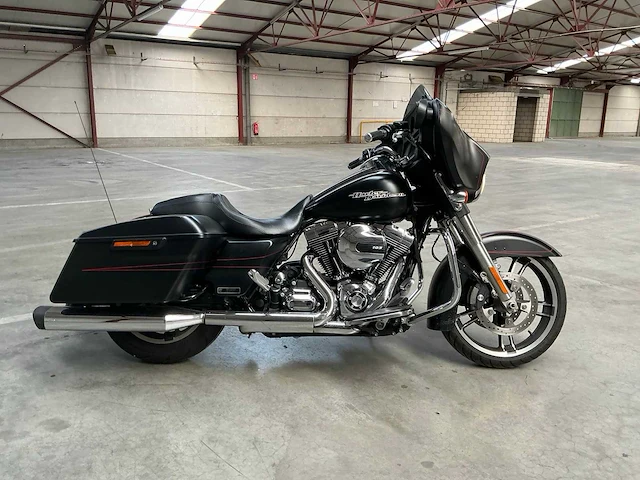 2015 harley-davidson street glide special motorfiets - afbeelding 16 van  19